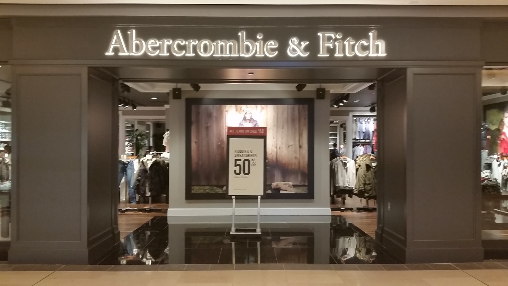 Abercrombie & Fitch Closing 3 Flagship Stores Mayfield Recorder